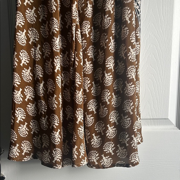 Bohemian Loose Fitting Pants - Picture 9 of 12